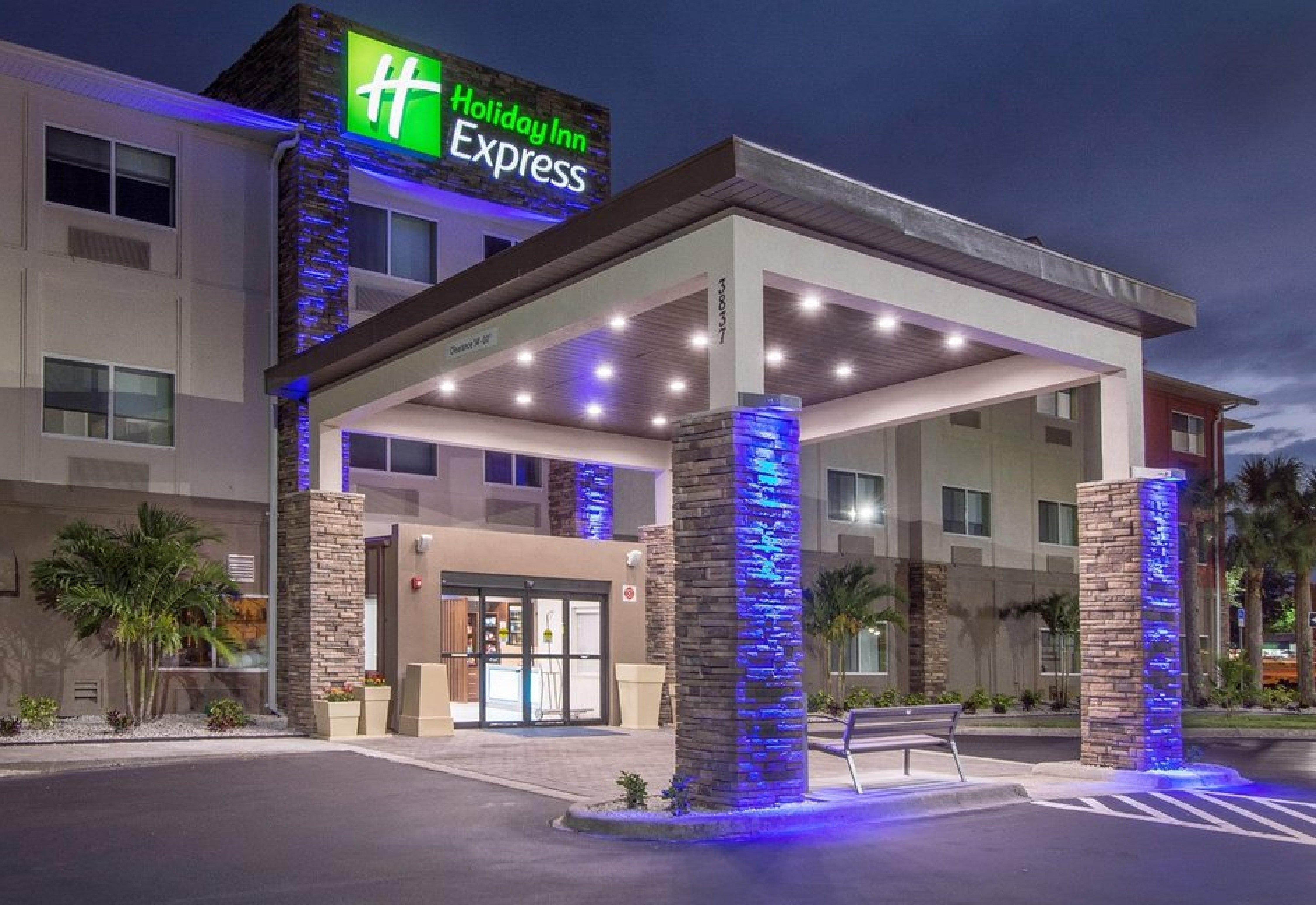 Holiday Inn Express - Naples South - I-75 By Ihg Golden Gate Kültér fotó